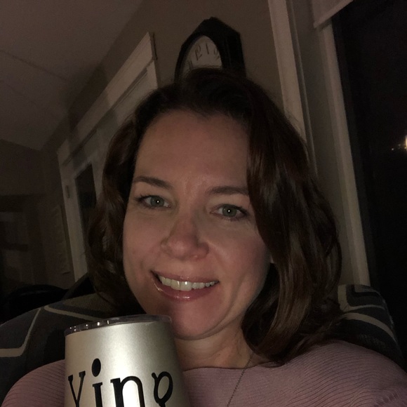 Meet your Posher, Tara - Picture 1 of 1